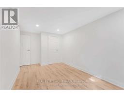 129 Castle Rock Drive, Richmond Hill, ON L4C6A1 Photo 18
