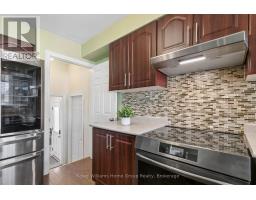 Living room - 61 Fairlawn Road, Kitchener, ON N2C1X8 Photo 11
