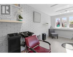 61 Fairlawn Road, Kitchener, ON N2C1X8 Photo 20