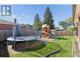 61 Fairlawn Road, Kitchener, ON N2C1X8 Photo 36