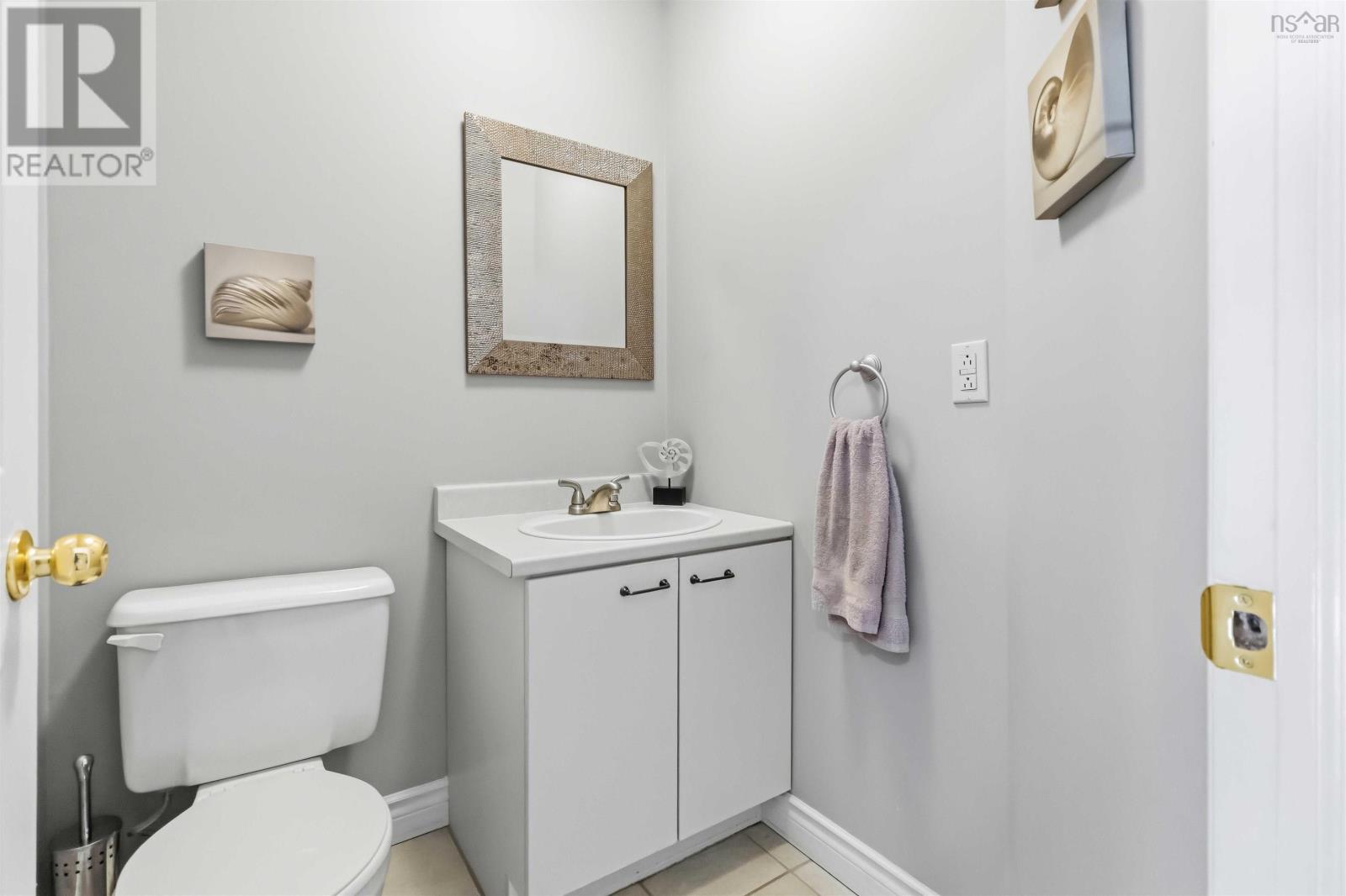 32 Bow Street - 16
