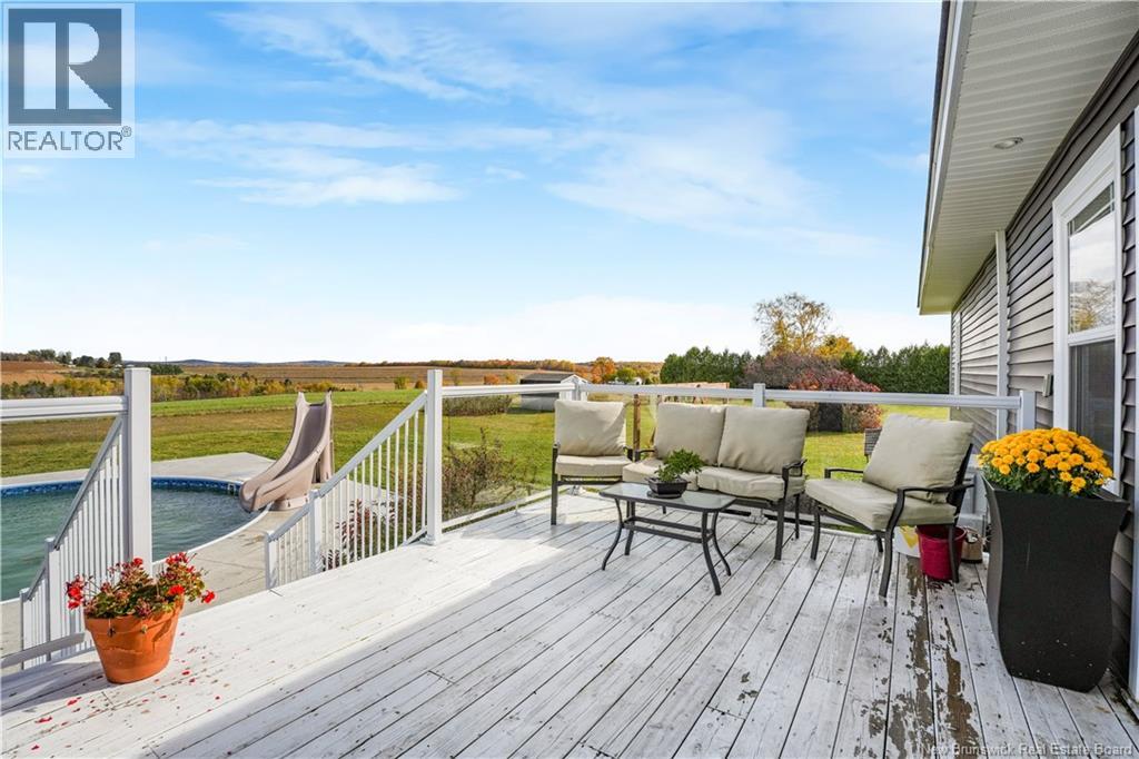 34 Milbury Road - 40