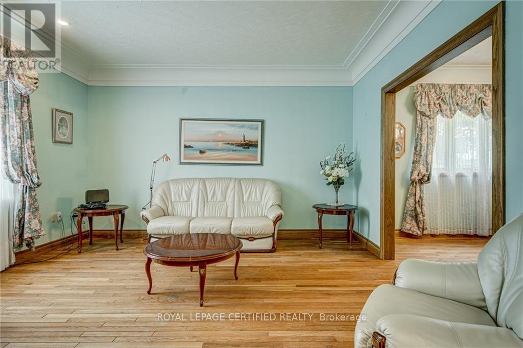 1210 Upper Paradise Road — photo 4