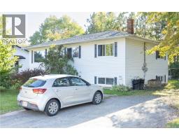 237 Ogden Drive, photo 3