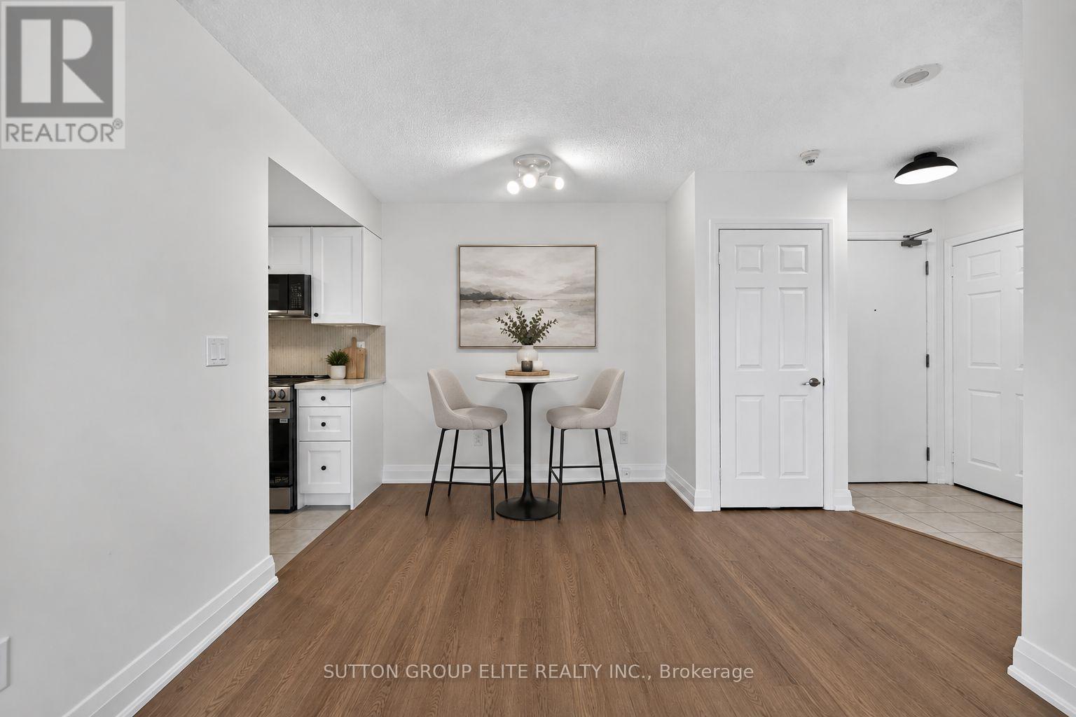 #1107 220 FORUM DRIVE - 13