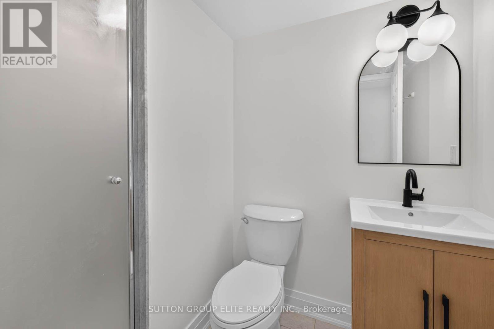 220 Forum Drive — photo 24