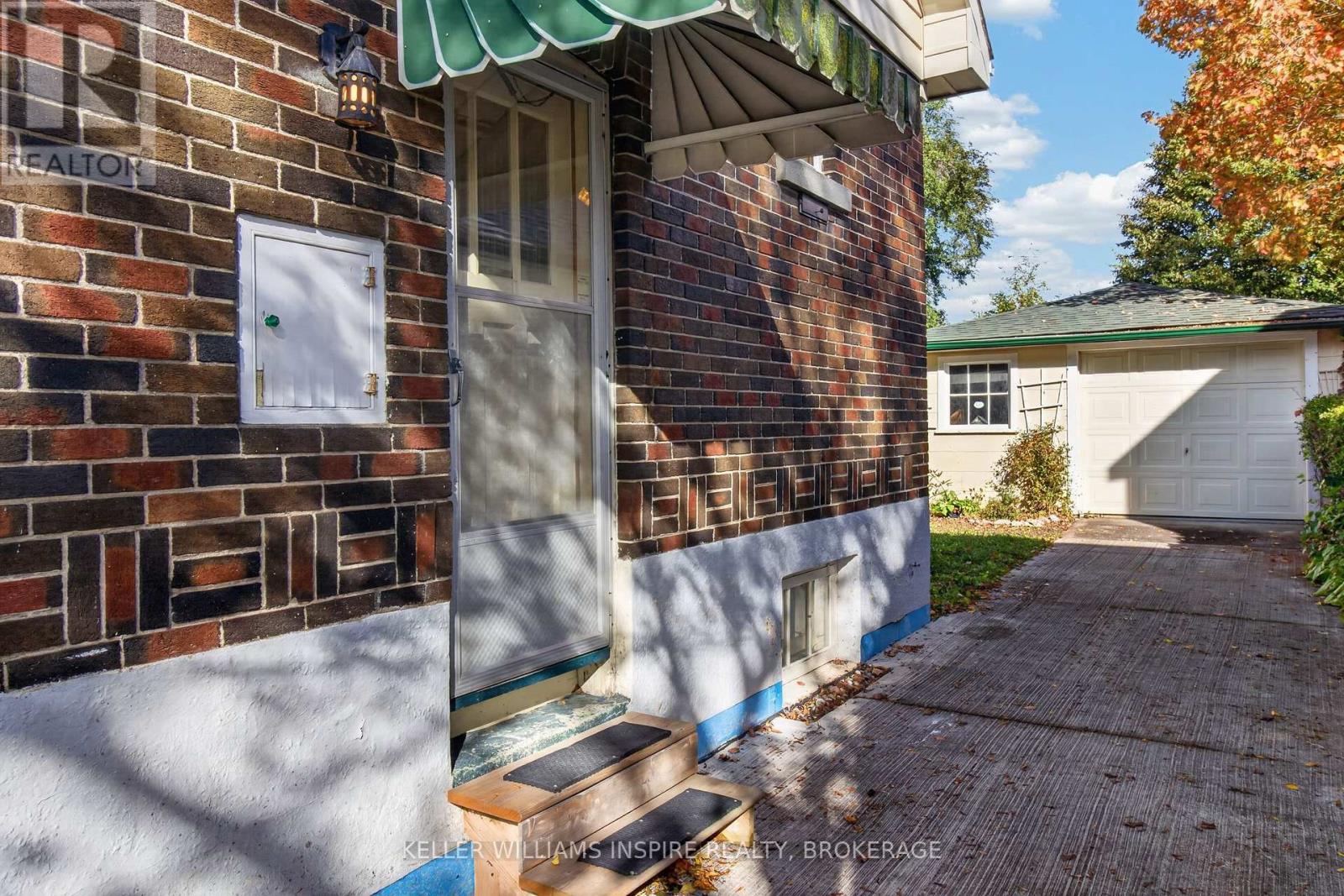 95 Dundas Street — photo 4