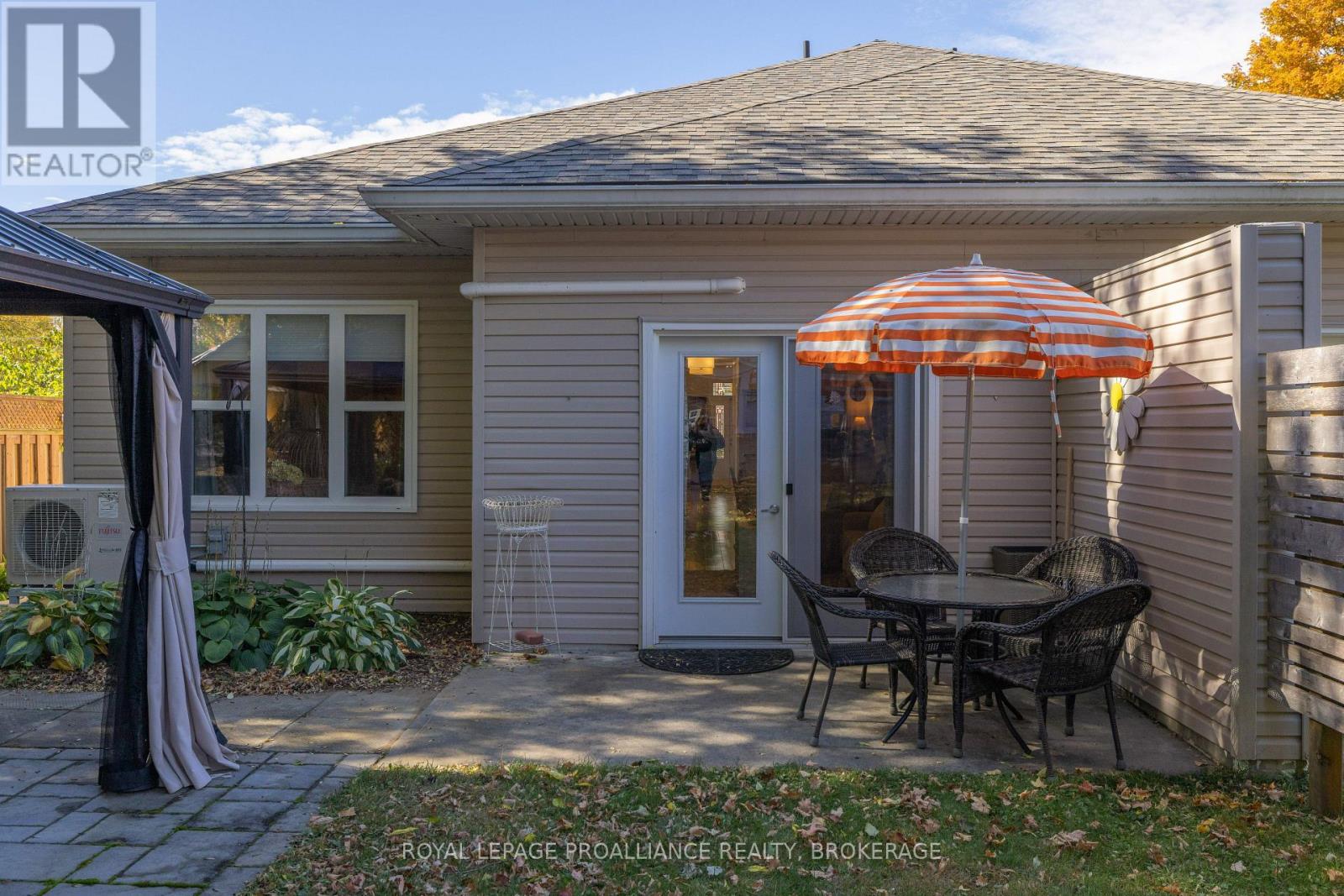27 Victoria Avenue — photo 43