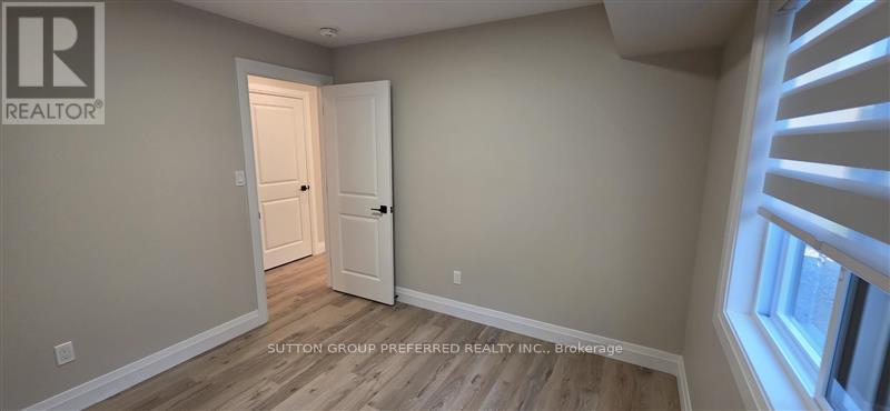 118 Scott Street — photo 10