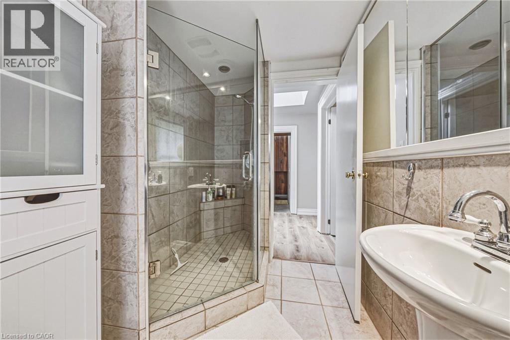 75 Pollock Avenue — photo 20