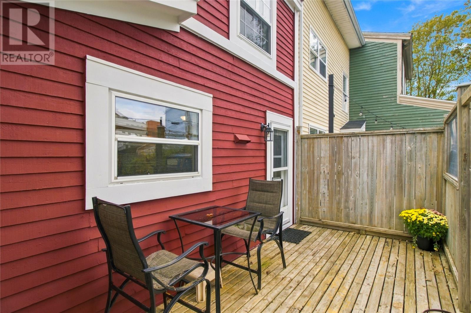 50 Colonial Street - 6