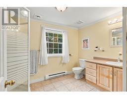 50 Colonial Street thumbnail 27