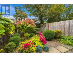 50 Colonial Street thumbnail 3
