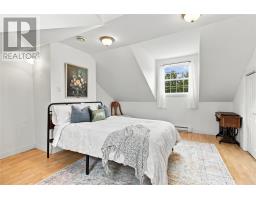50 Colonial Street thumbnail 32
