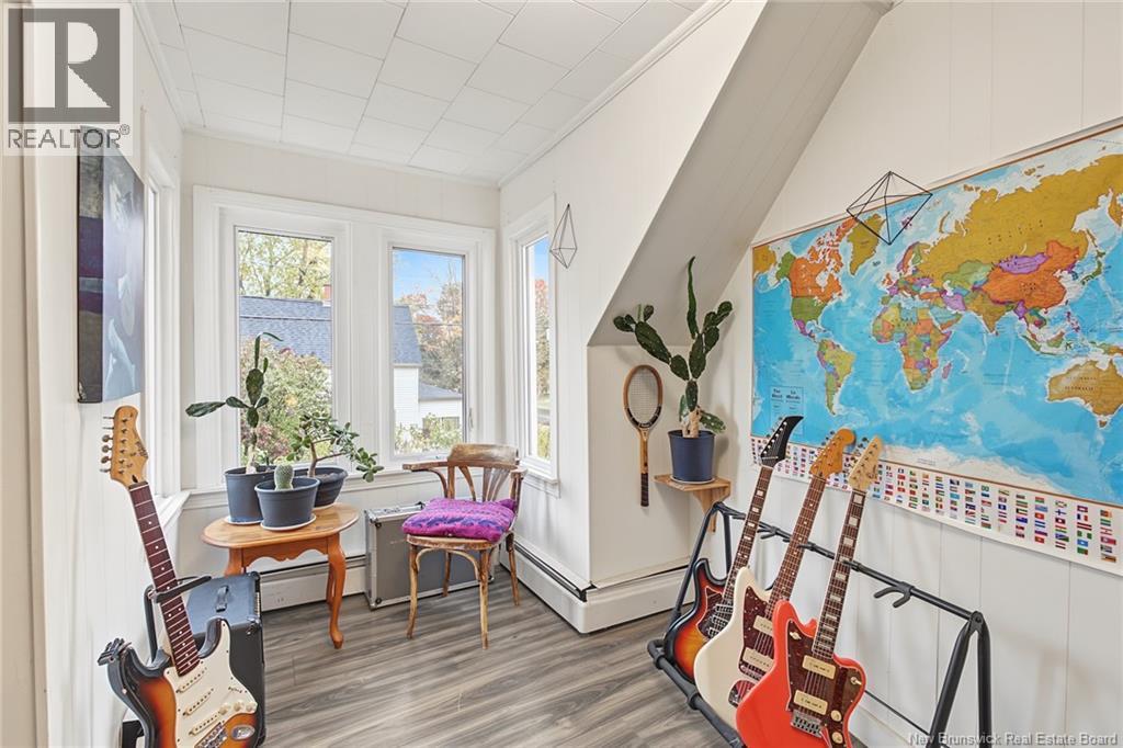 880 Barker Street - 33