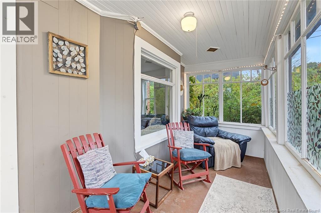 880 Barker Street - 8