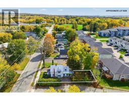 880 Barker Street, photo 5