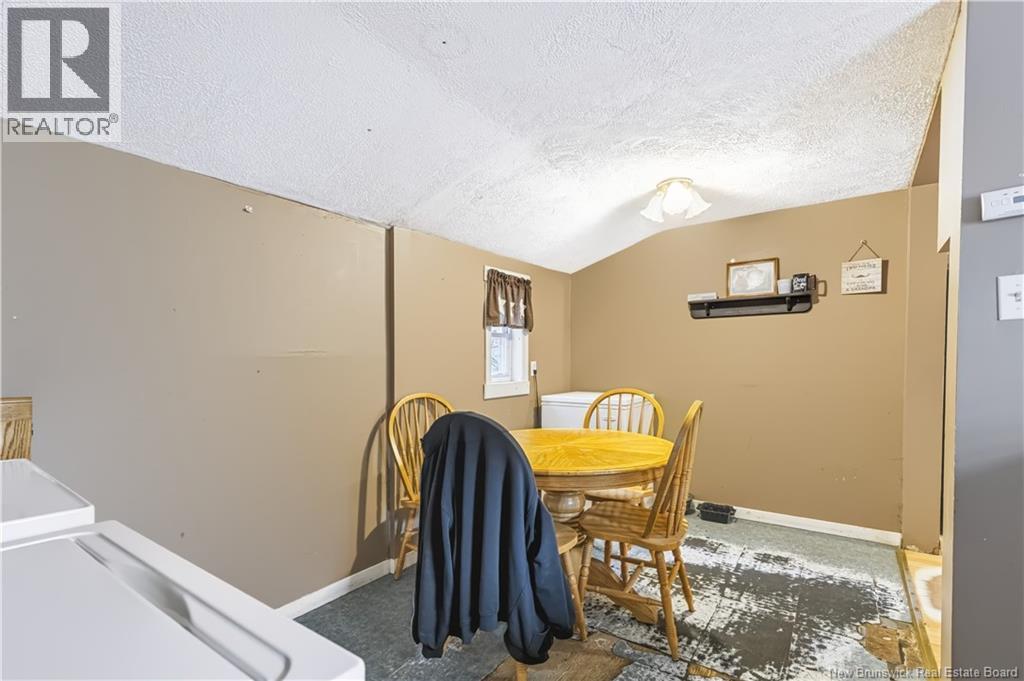 421 Canada Street - 10