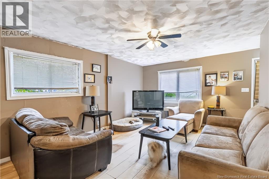 421 Canada Street - 11