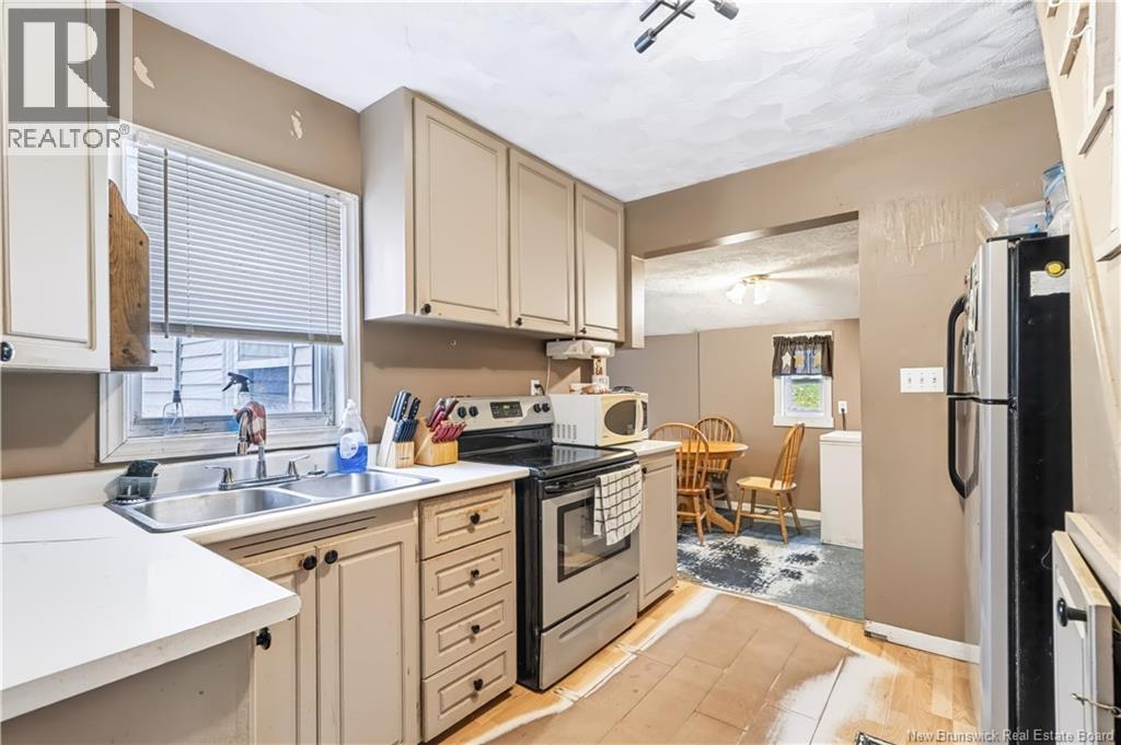 421 Canada Street - 4