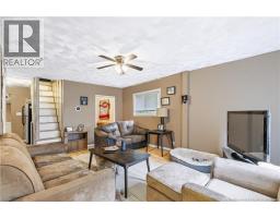421 Canada Street, photo 12