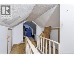 421 Canada Street, photo 17