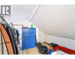 421 Canada Street, photo 20