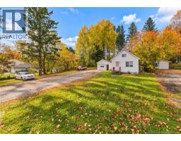 421 Canada Street, photo 22