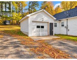 421 Canada Street, photo 23