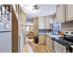 421 Canada Street, photo 5