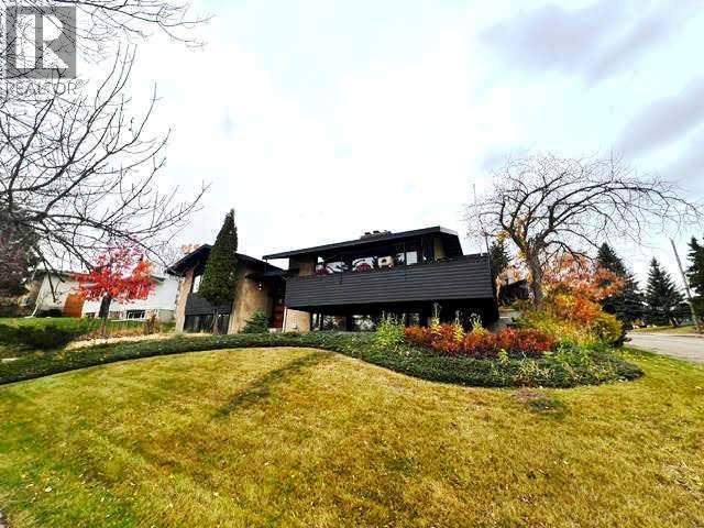 Listing photo – 4312 52 Street, Camrose