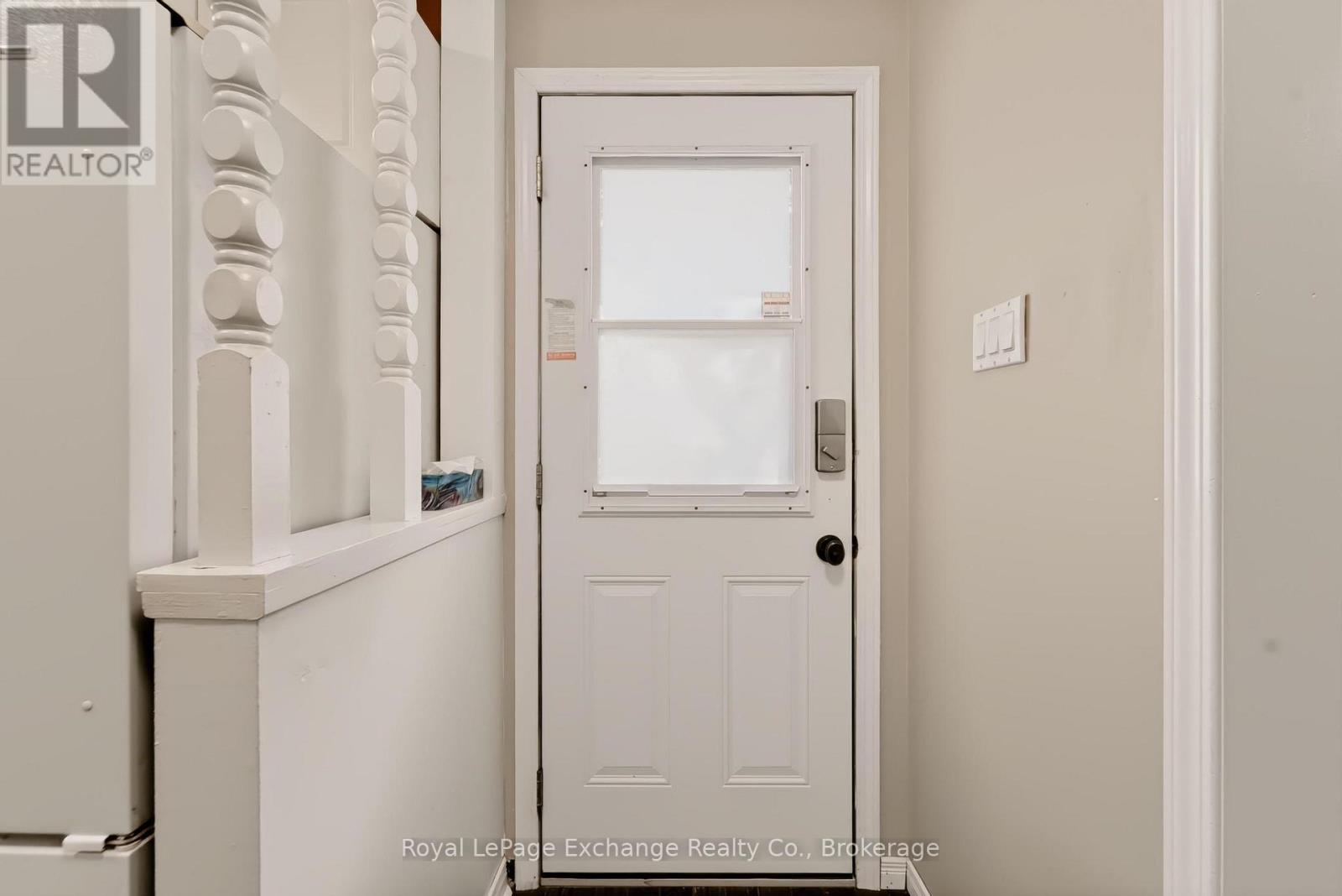 672 Palmateer Drive — photo 11