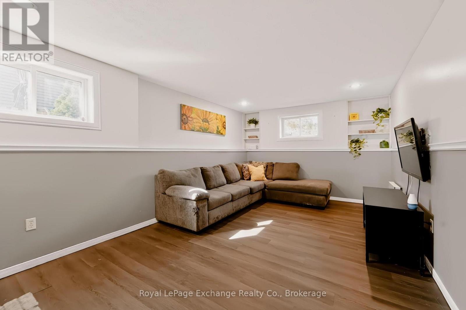 672 Palmateer Drive — photo 29
