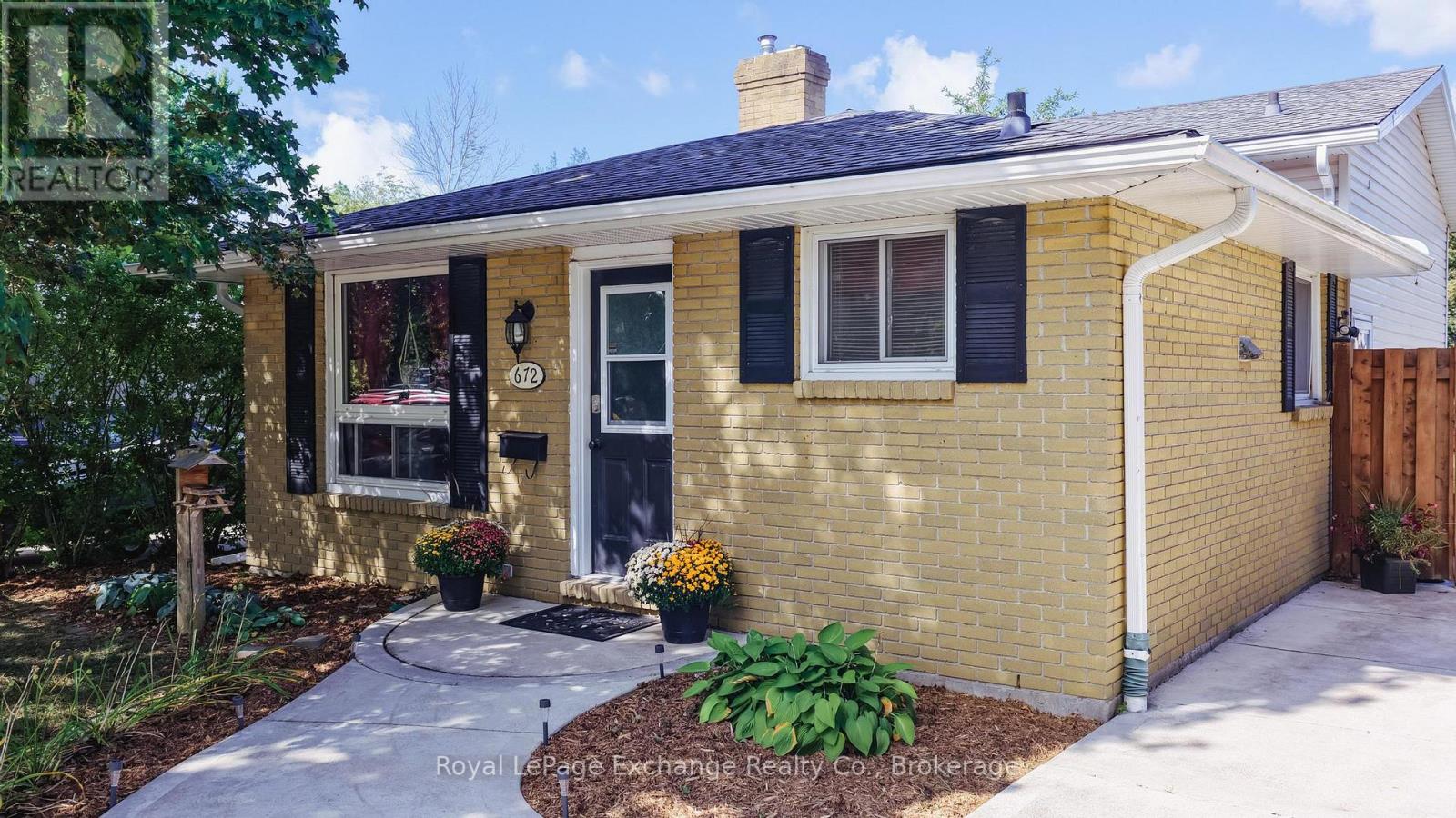 672 Palmateer Drive — photo 4