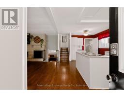 672 Palmateer Drive, Kincardine, ON N2Z1R4 Photo 12