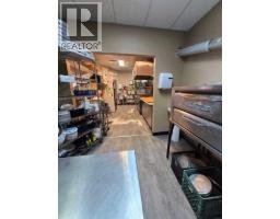16 White Avenue, Bragg Creek, AB T0L0C5 Photo 8