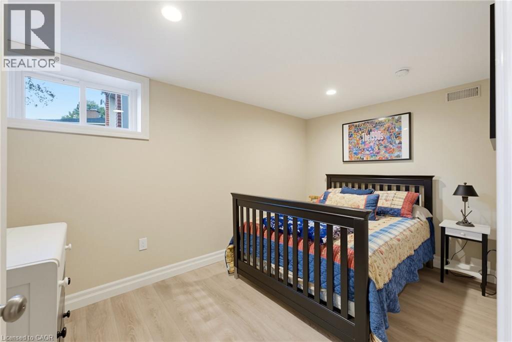33 Jackson Crescent — photo 41