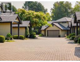 10 2566 Penrhyn St, Saanich, BC V8N1G1 Photo 29