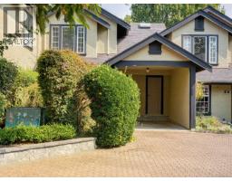 10 2566 Penrhyn St, Saanich, BC V8N1G1 Photo 27