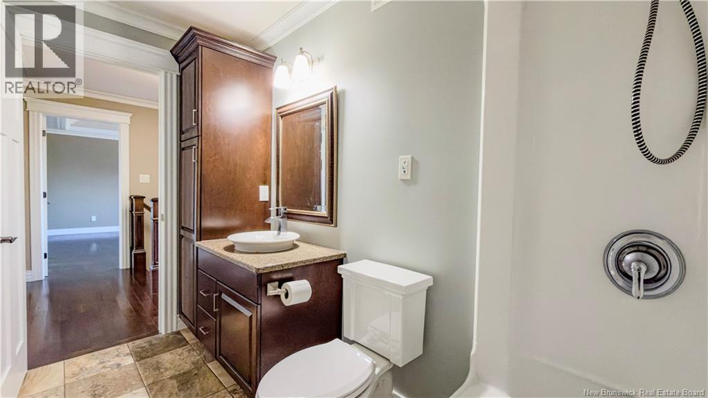 145 Amiens Drive - 31