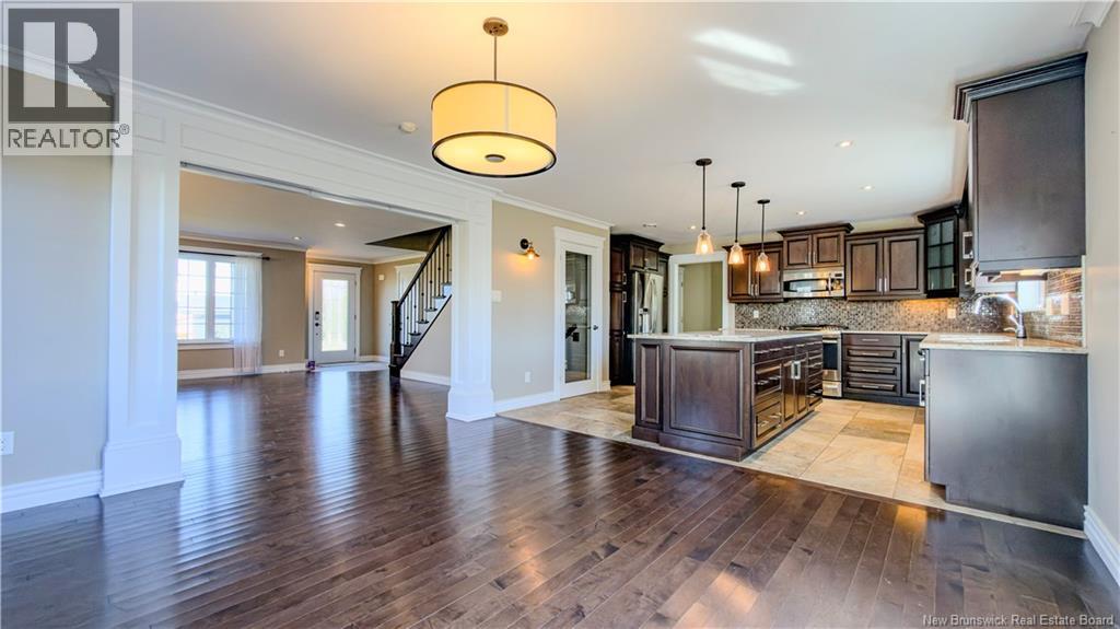 145 Amiens Drive - 9