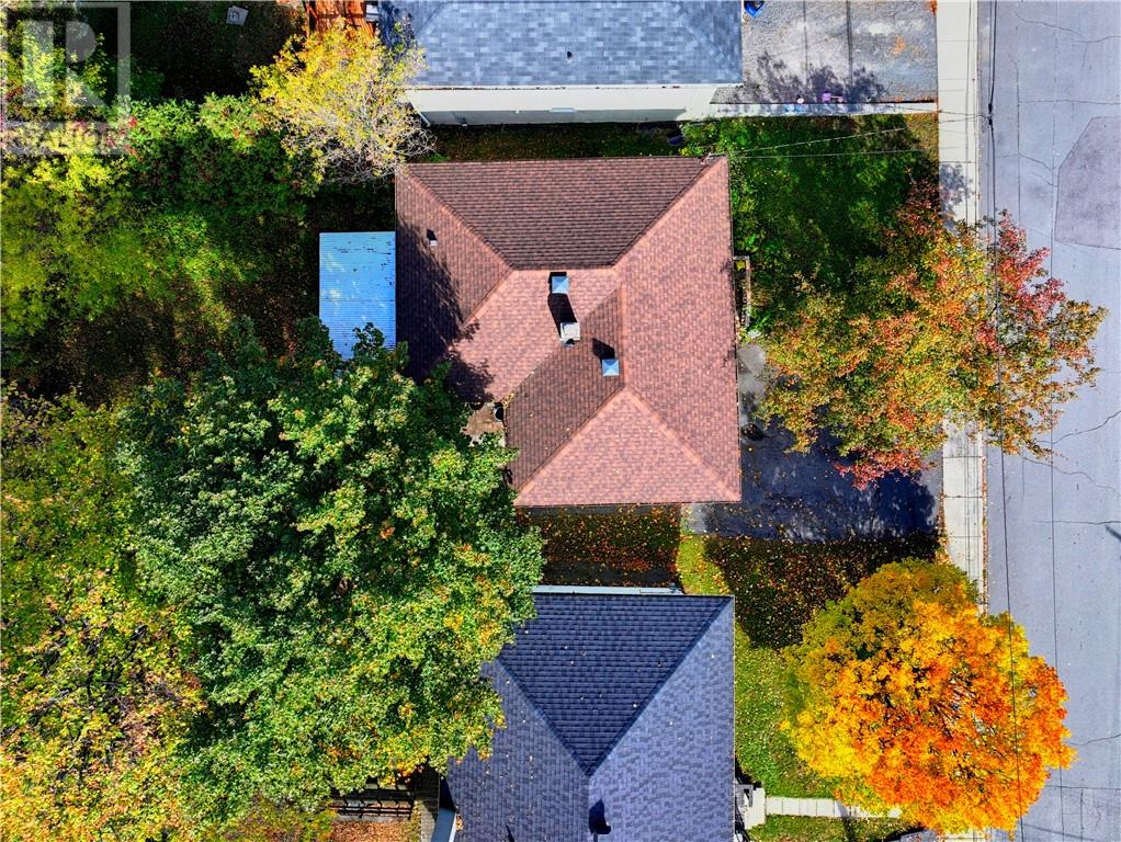 687 Shields Street - 16
