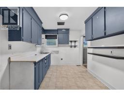 Kitchen - 2513 Field Street, Sudbury, ON P3E4X5 Photo 7