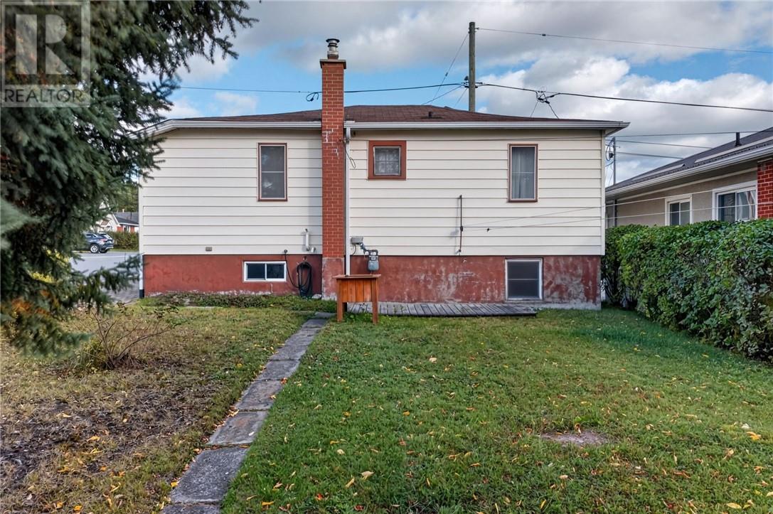 149 Dean Avenue - 12