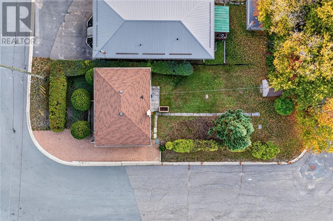 149 Dean Avenue - 16