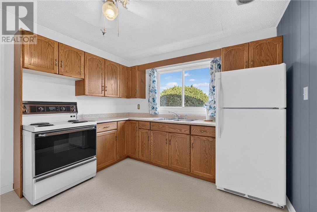 149 Dean Avenue - 4
