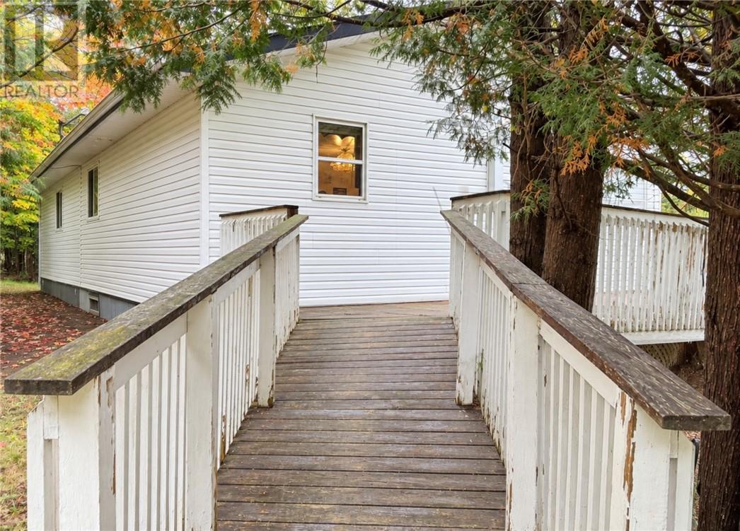 760 Ice Lake Drive — photo 11