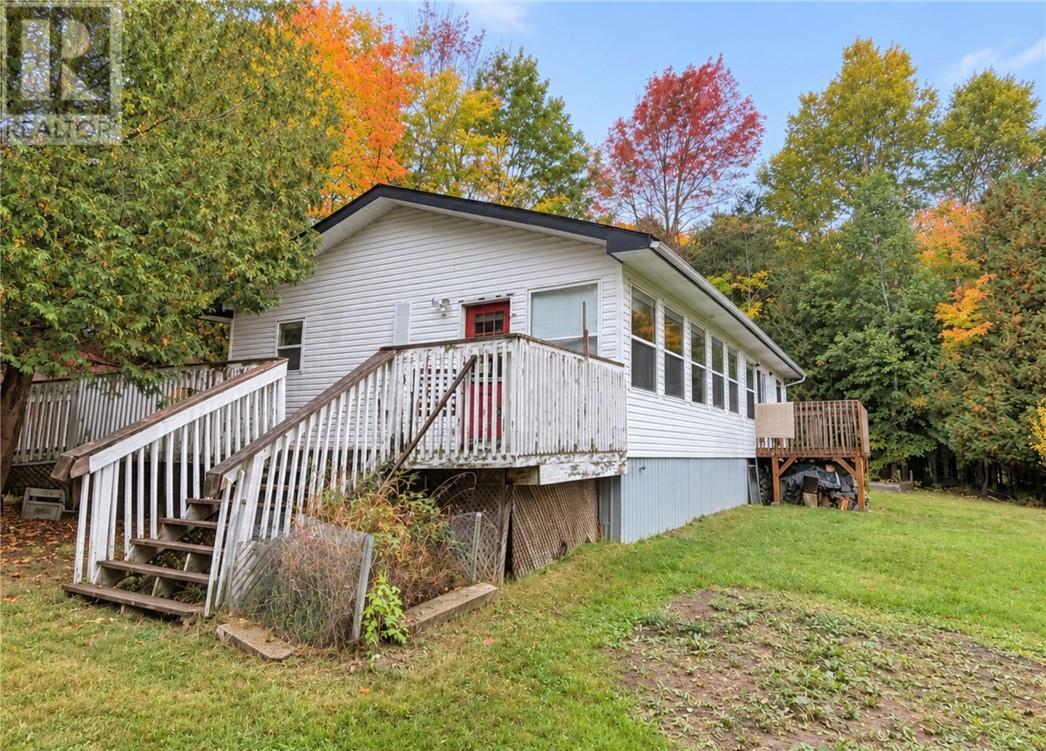 760 Ice Lake Drive — photo 2