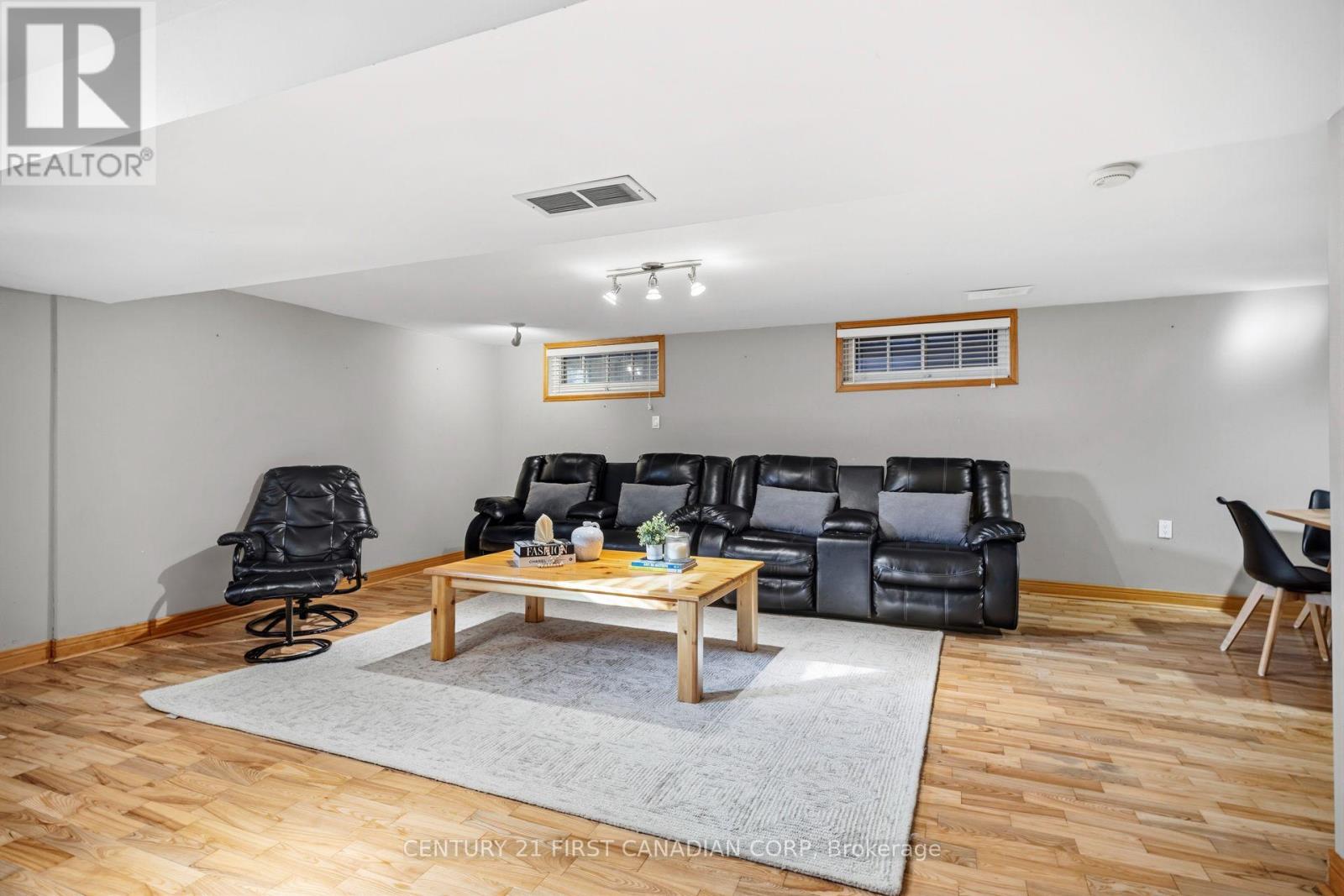 175 BANCROFT ROAD - Image 23