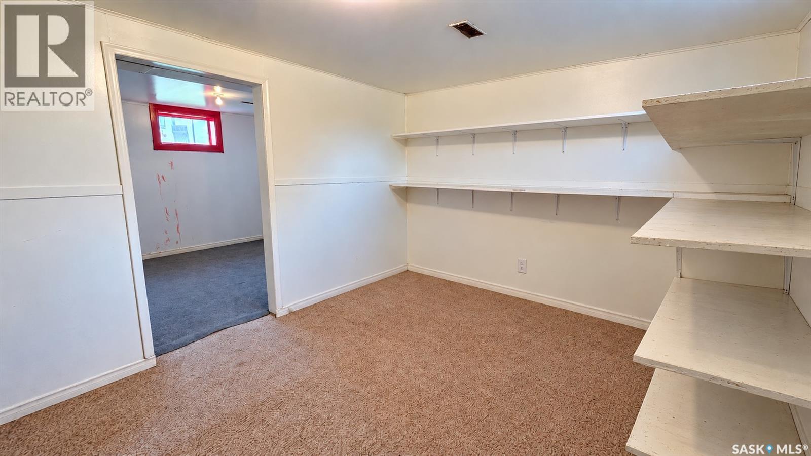 810 96th AVENUE - 15
